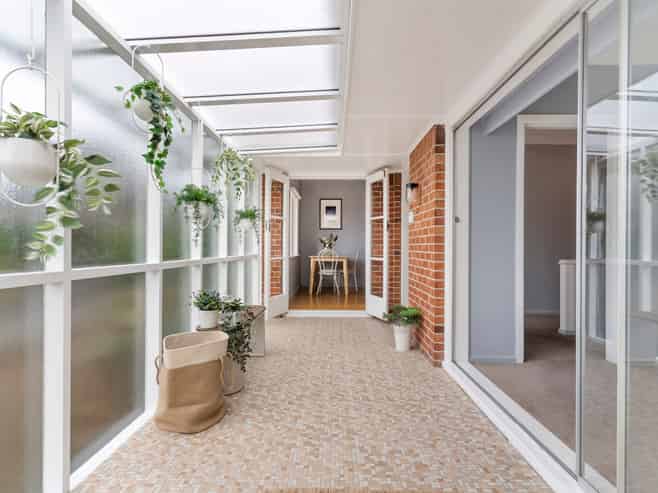 12 Fairleigh Avenue, Mount Albert