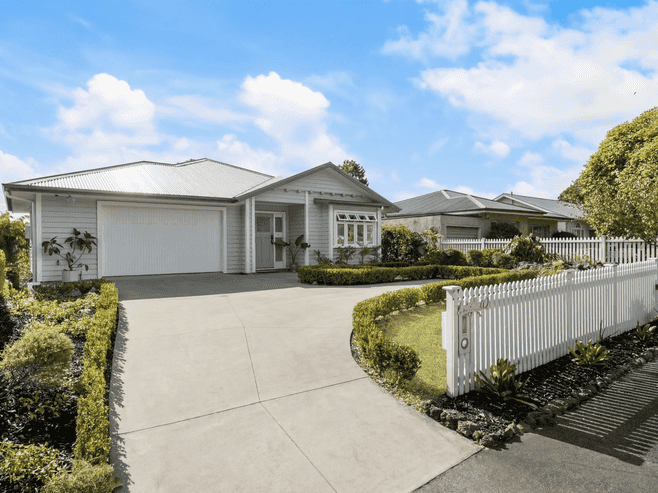 10 Weston Avenue, Mount Albert