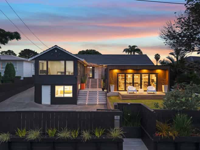 19 Weybridge Crescent, Glen Innes