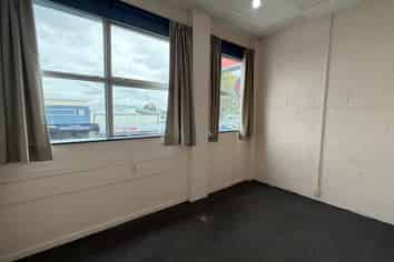 113 King Street North, Hastings