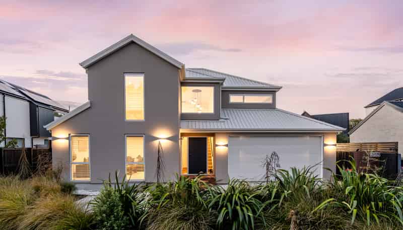 2/179 Weston Road, Saint Albans