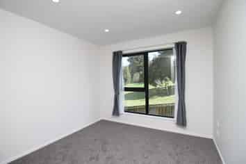 7D Spears Place, Botany Downs