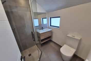 1/233 Geraldine Street, Edgeware