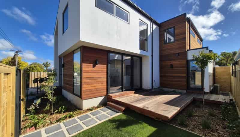 1/233 Geraldine Street, Edgeware