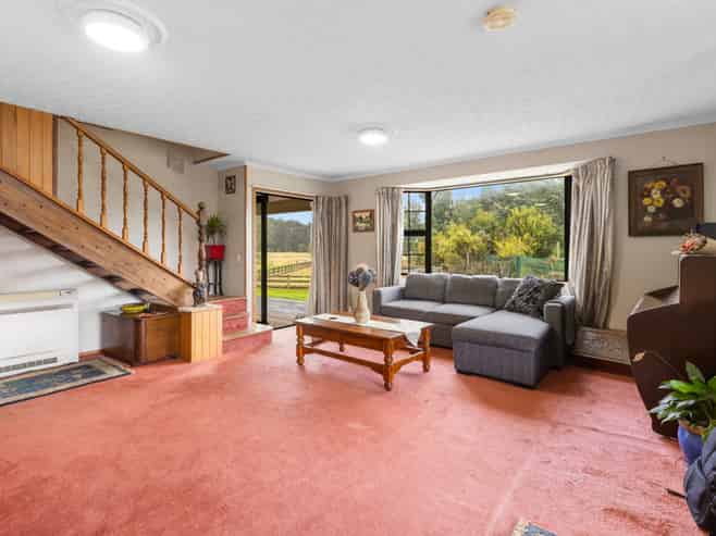 298 & 296 Worsleys Road, Cracroft