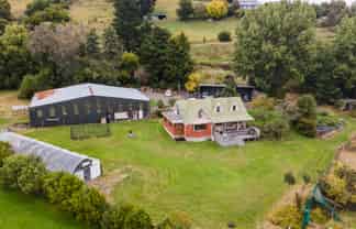 298 & 296 Worsleys Road, Cracroft