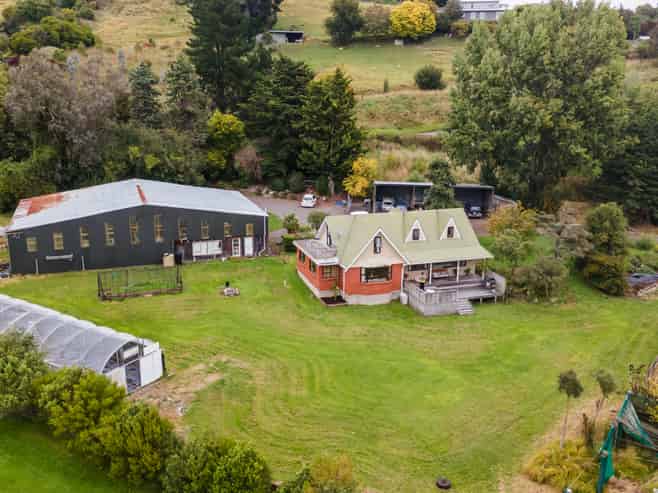 298 & 296 Worsleys Road, Cracroft