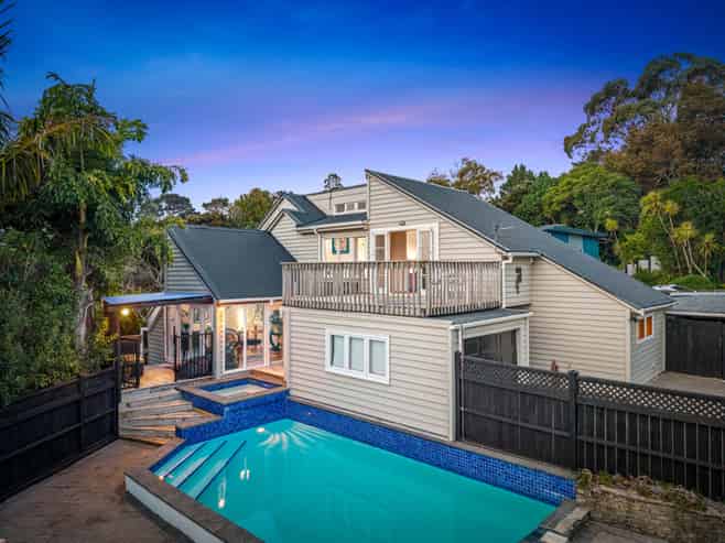 8 Eucalyptus Place, Beach Haven