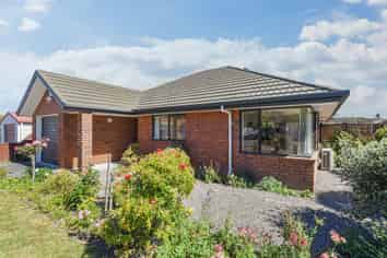 36 Willow Avenue, STOKE