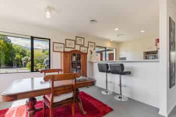 36 Willow Avenue, STOKE