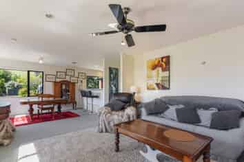 36 Willow Avenue, STOKE