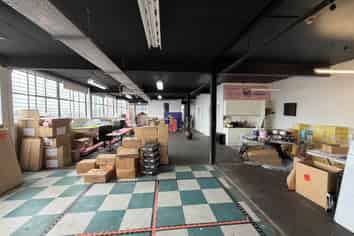 VALUE NEWTON WAREHOUSE / OFFICE
