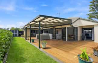 1 Pembroke Drive, Bethlehem