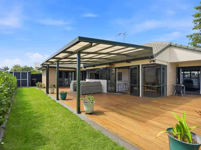 1 Pembroke Drive, Bethlehem