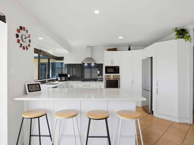 1 Pembroke Drive, Bethlehem