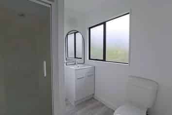 75a Brunner Road, Glen Eden