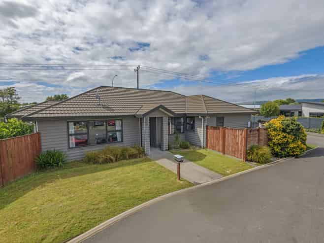 2 Angelina Way, Kelvin Grove