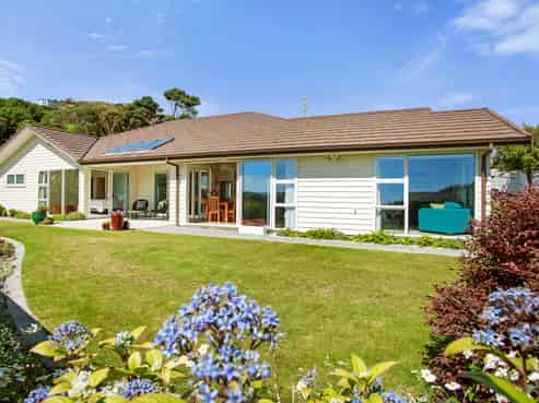 206 Navigation Drive, Whitby