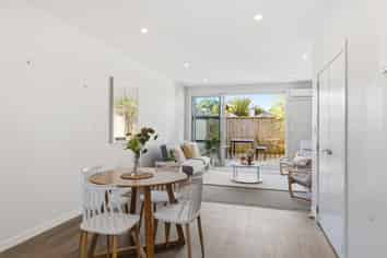 3/32 Dr Taylor Terrace, Johnsonville