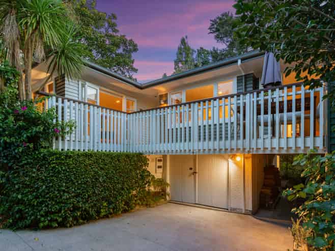 19 West Lynn Road, Titirangi