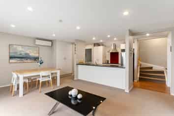 4/37 Waipa Street, Birkenhead