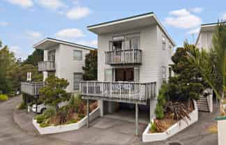 4/37 Waipa Street, Birkenhead