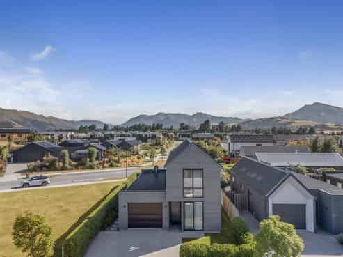 1 Glen Dene Crescent, Wanaka