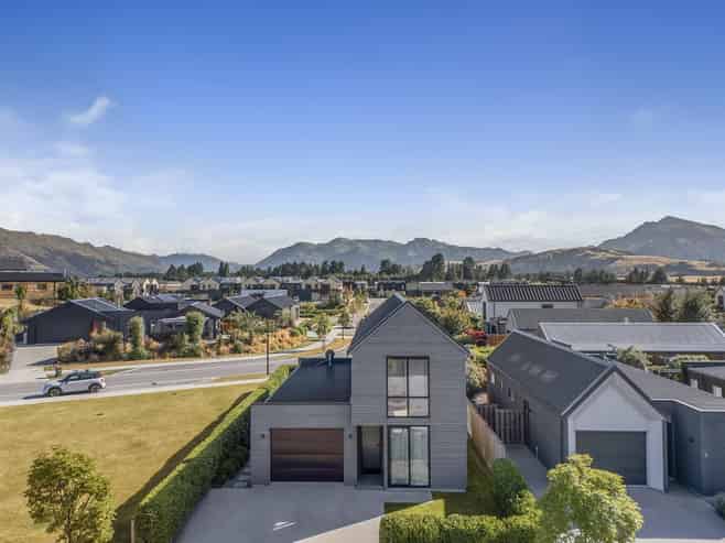 1 Glen Dene Crescent, Wanaka