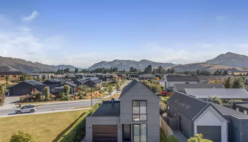 1 Glen Dene Crescent, Wanaka