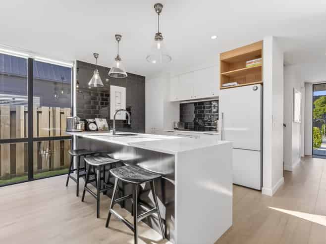 1 Glen Dene Crescent, Wanaka