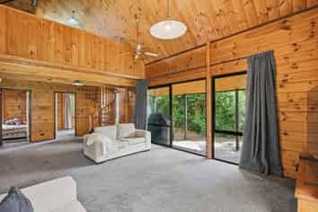 6 Iles Road, Lynmore