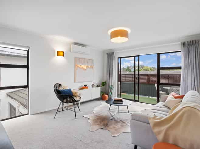 6/17 Coyle Street, Sandringham