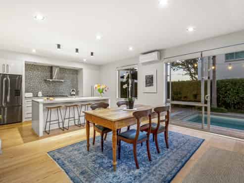 15 Waitemata Road, Hauraki