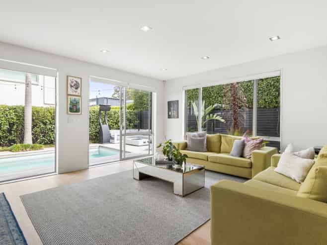 15 Waitemata Road, Hauraki