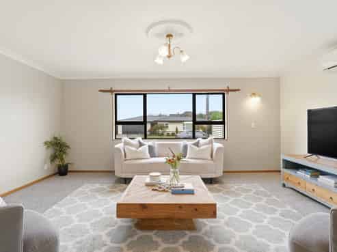 2 Bullock Drive, Springvale