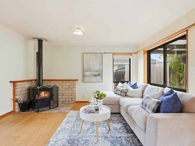 2 Bullock Drive, Springvale