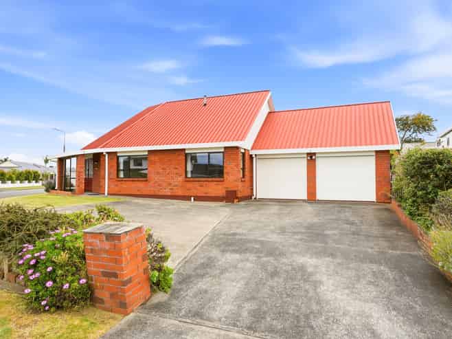 2 Bullock Drive, Springvale