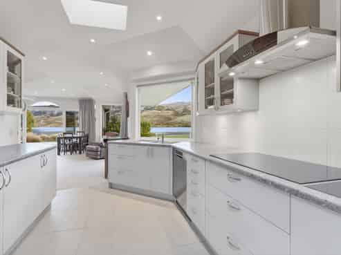 16 Wakefield Lane, Cromwell