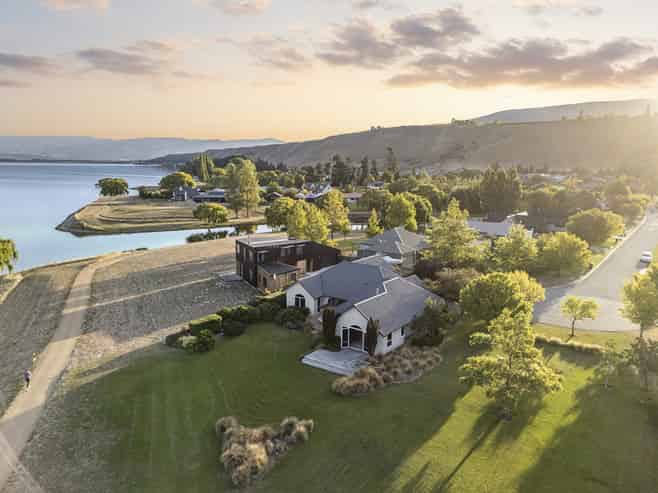 16 Wakefield Lane, Cromwell