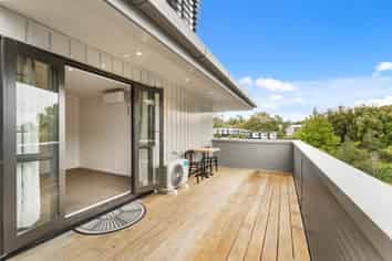 17A/30 Westward Ho, Glen Eden
