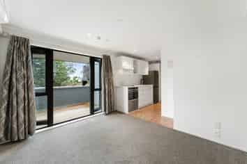 17A/30 Westward Ho, Glen Eden