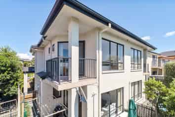 33 Trimaran Drive, Gulf Harbour