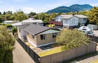 86 Tamatea Road, Taupo