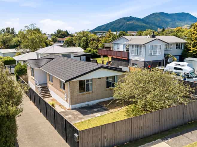 86 Tamatea Road, Taupo