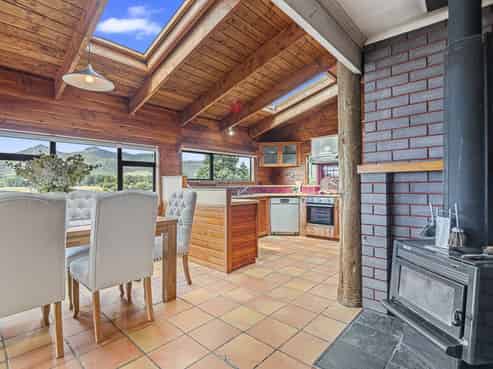 12 Kaitake Place, Oakura