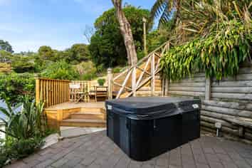 109A Barnard Street, Wadestown