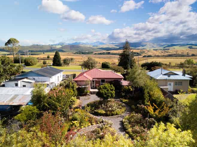 137 Birchwood Road, Ohai