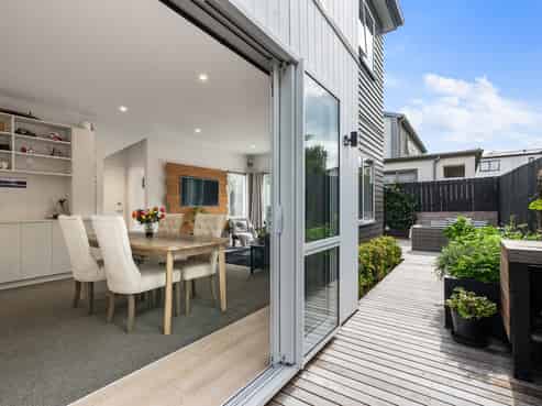 9 Manaaki Circle, Waiotaiki Bay