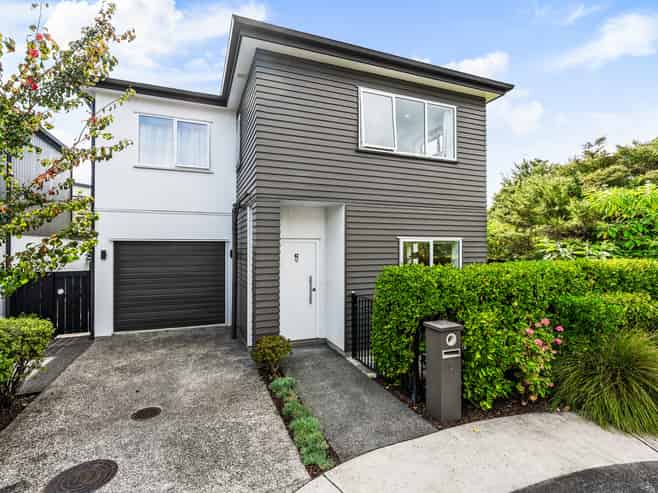 9 Manaaki Circle, Waiotaiki Bay