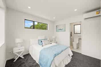 32A Grande Vue Road, Hillpark